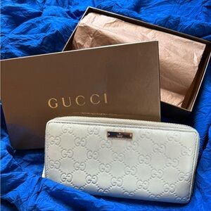 GUCCI Guccissima Zip Around GG Signature Continental Wallet